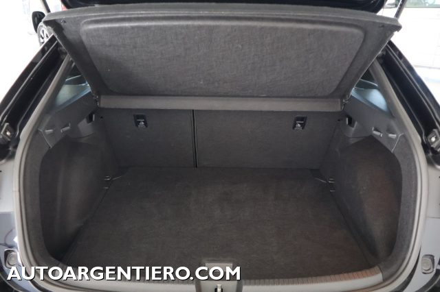 VOLKSWAGEN Taigo usata, con Bracciolo