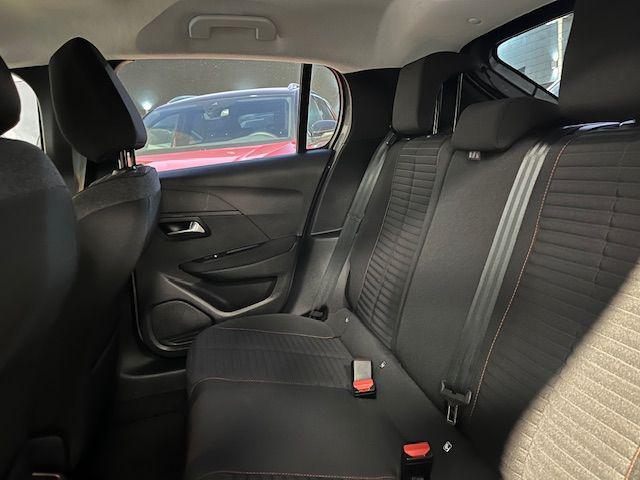 PEUGEOT 208 usata, con Autoradio