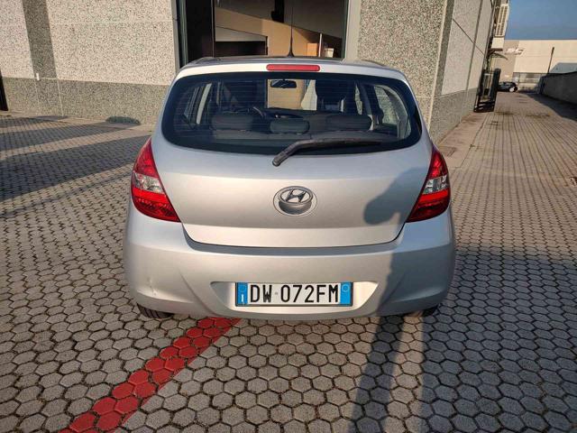 HYUNDAI i20 usata, con Airbag Passeggero