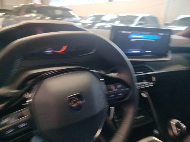 PEUGEOT 2008 usata 26