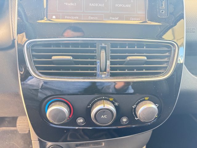 RENAULT Clio usata, con Sedile posteriore sdoppiato