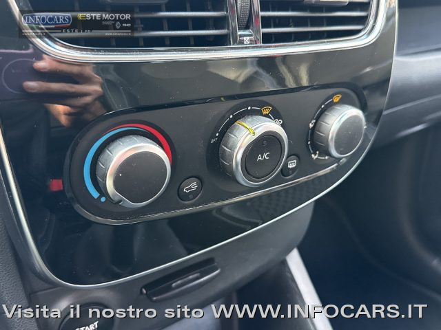 RENAULT Clio usata, con USB