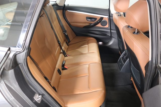 BMW 320 usata, con Fendinebbia