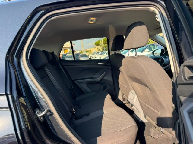VOLKSWAGEN T-Cross usata, con USB