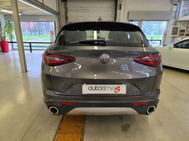 ALFA ROMEO Stelvio usata, con Airbag laterali