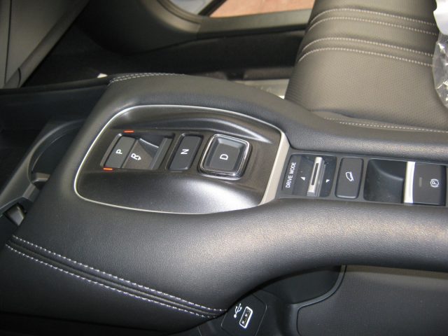HONDA ZR-V usata, con Fari LED