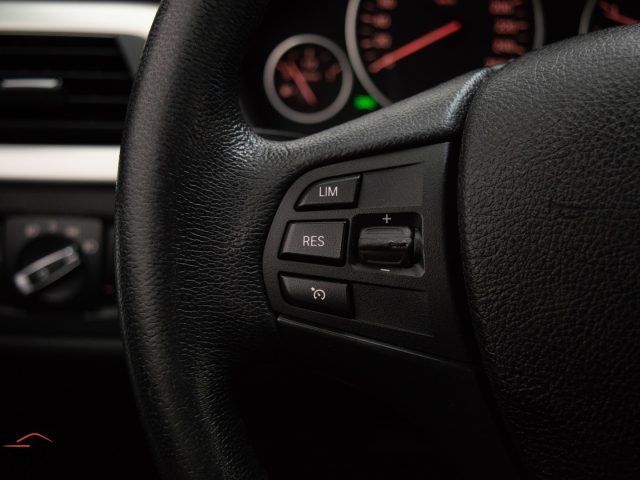 BMW 320 usata, con Specchietti laterali elettrici