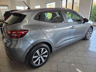RENAULT Clio usata, con Autoradio