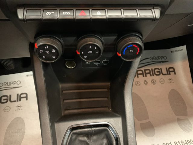 RENAULT Clio usata, con Volante in pelle