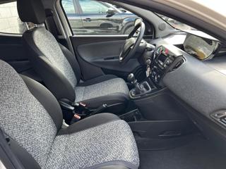 LANCIA Ypsilon usata, con Controllo trazione