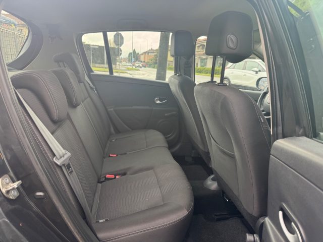 RENAULT Clio usata, con Autoradio