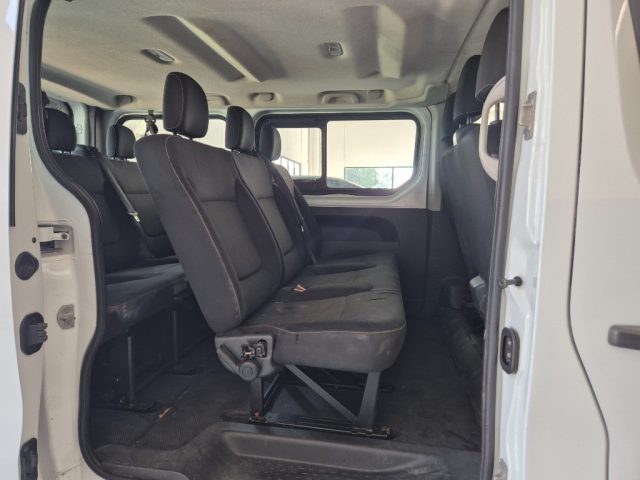 RENAULT Trafic usata, con USB