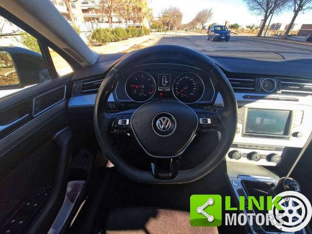 VOLKSWAGEN Passat Variant usata, con Lettore CD