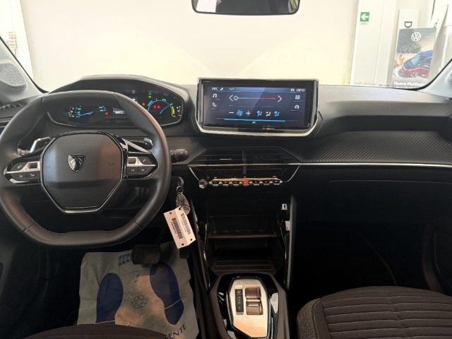 PEUGEOT 208 usata, con Sensori di parcheggio posteriori