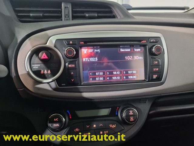 TOYOTA Yaris usata 17