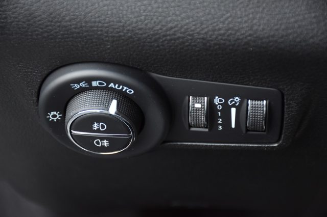 JEEP Compass usata, con Servosterzo