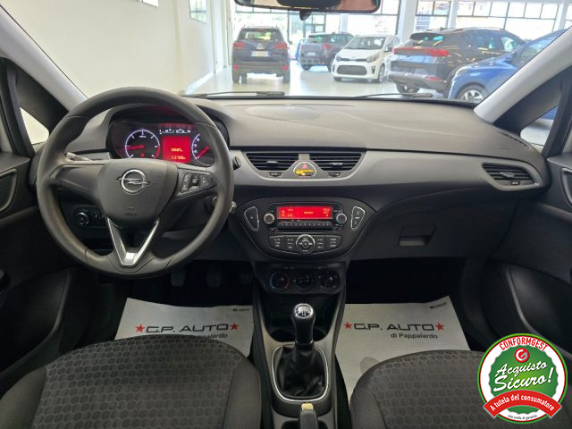 OPEL Corsa usata, con USB