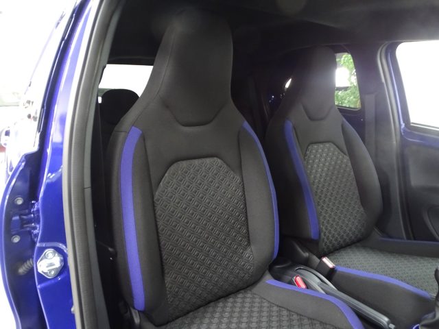 TOYOTA Aygo X usata, con USB