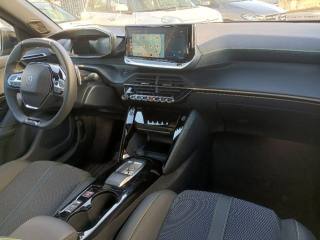 PEUGEOT 2008 usata, con Sedili sportivi
