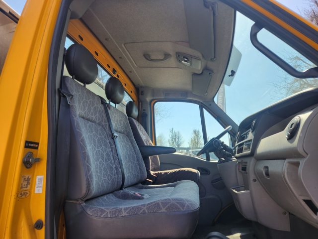 RENAULT Master usata, con Lettore CD