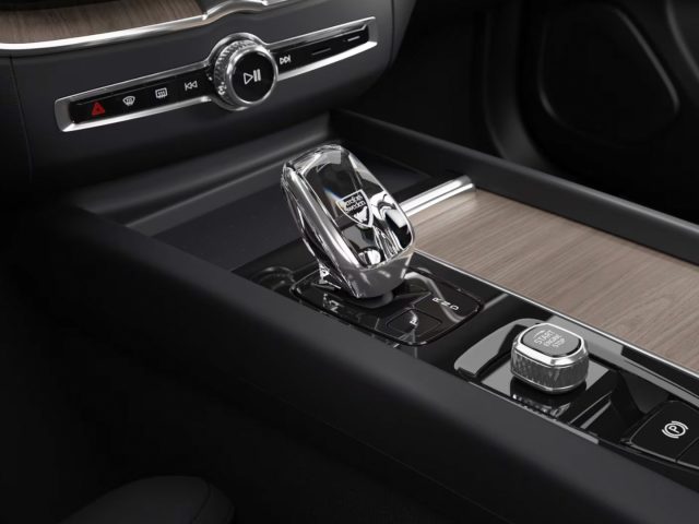 VOLVO XC60 usata, con Controllo trazione