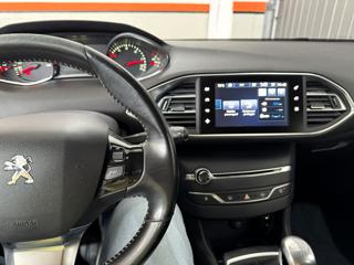 PEUGEOT 308 usata, con Park Distance Control