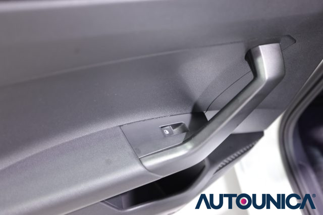 VOLKSWAGEN Taigo usata, con Tetto panorama