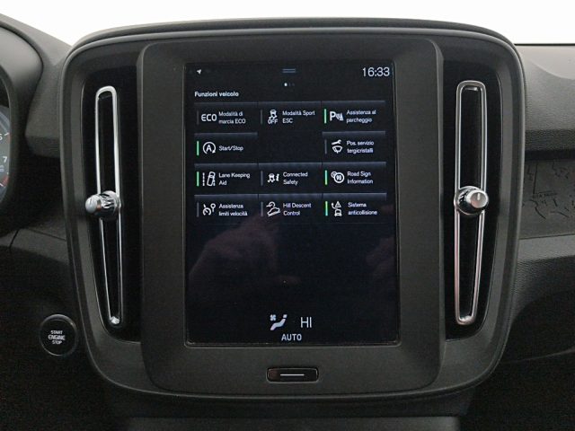 VOLVO XC40 usata, con USB