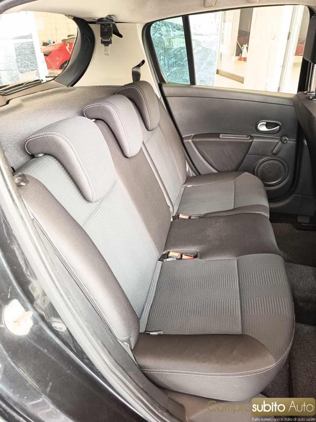 RENAULT Clio usata 21