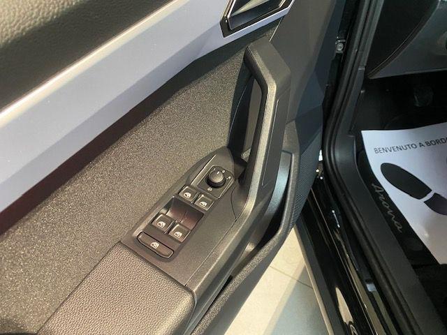 SEAT Arona usata, con Autoradio