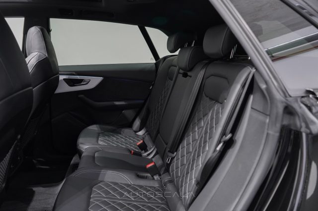 AUDI Q8 usata, con Airbag testa