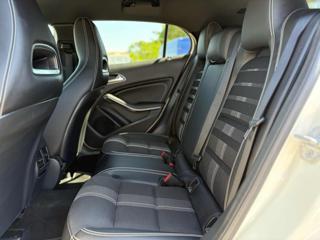 MERCEDES-BENZ GLA 180 usata, con Chiusura centralizzata