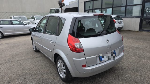 RENAULT Grand Scenic usata, con Climatizzatore