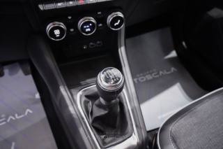 RENAULT Captur usata, con USB