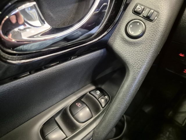 NISSAN Qashqai usata, con Bluetooth