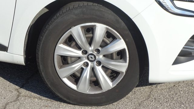 RENAULT Clio usata, con Sedile posteriore sdoppiato