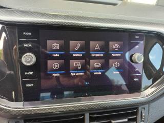 VOLKSWAGEN T-Cross usata, con USB