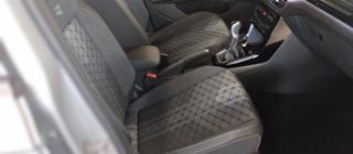 VOLKSWAGEN T-Cross usata, con Autoradio