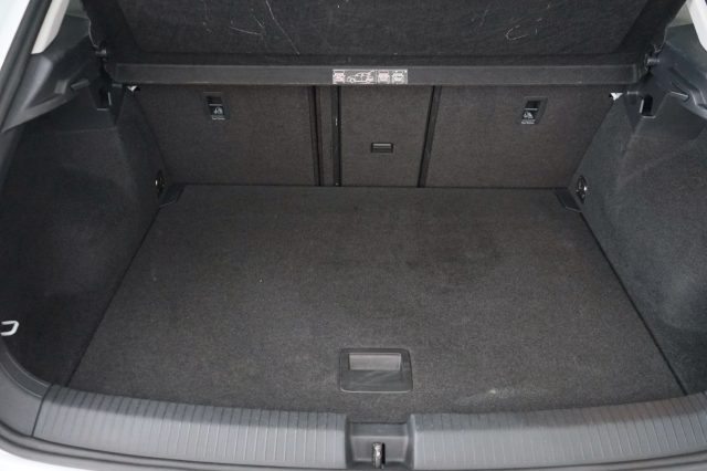 VOLKSWAGEN T-Roc usata, con Climatizzatore automatico, 2 zone