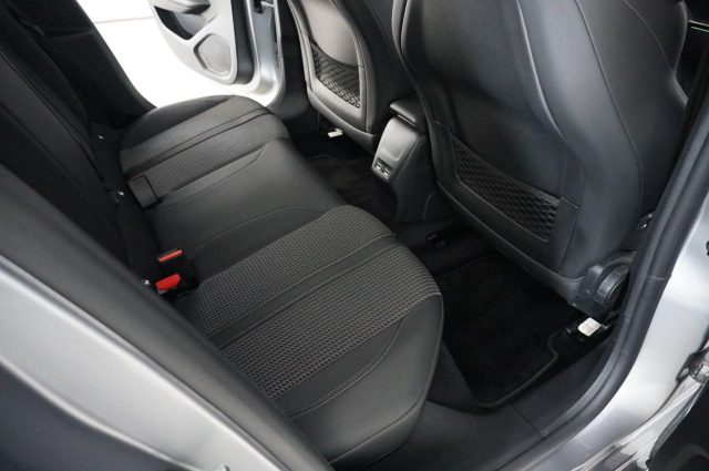 PEUGEOT 208 usata, con Controllo automatico clima