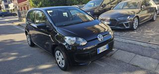 VOLKSWAGEN up! usata, con Autoradio