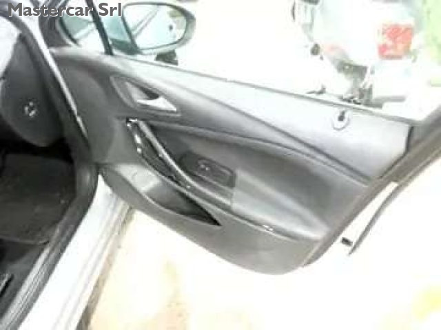 OPEL Astra usata, con Chiusura centralizzata