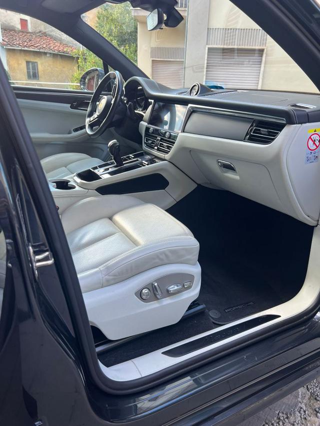 PORSCHE Macan usata, con Bracciolo