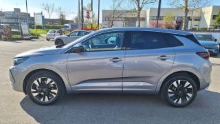 OPEL Grandland usata, con Airbag laterali