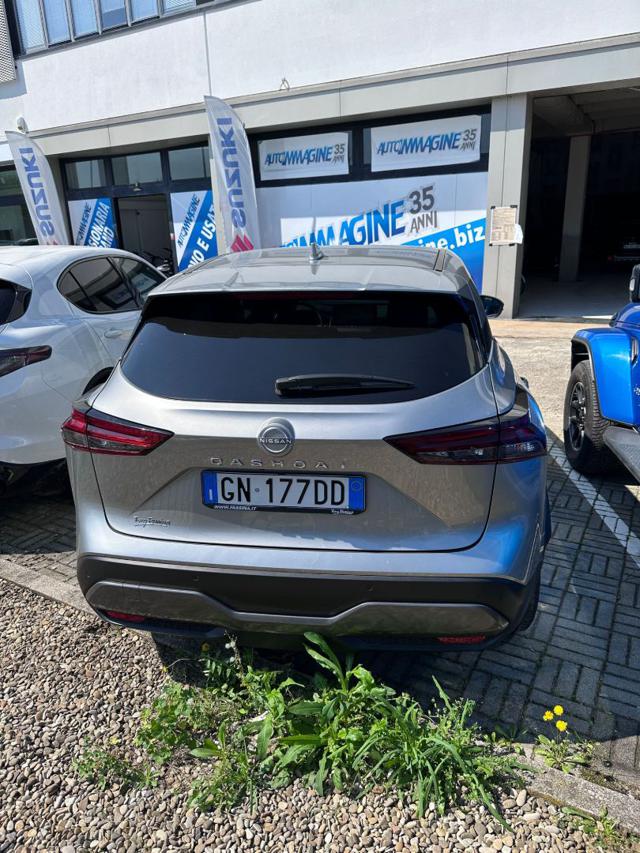 NISSAN Qashqai usata, con Luci diurne LED