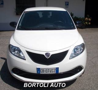 LANCIA Ypsilon usata, con Autoradio digitale