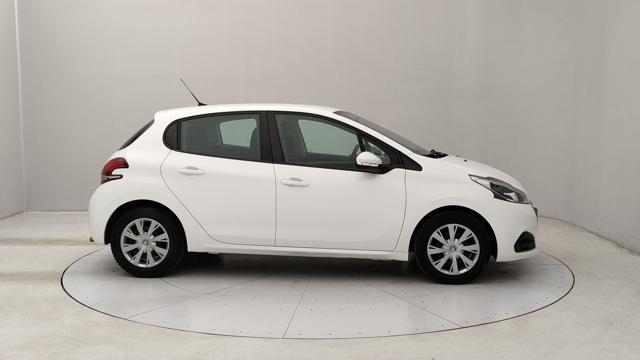 PEUGEOT 208 usata, con Autoradio