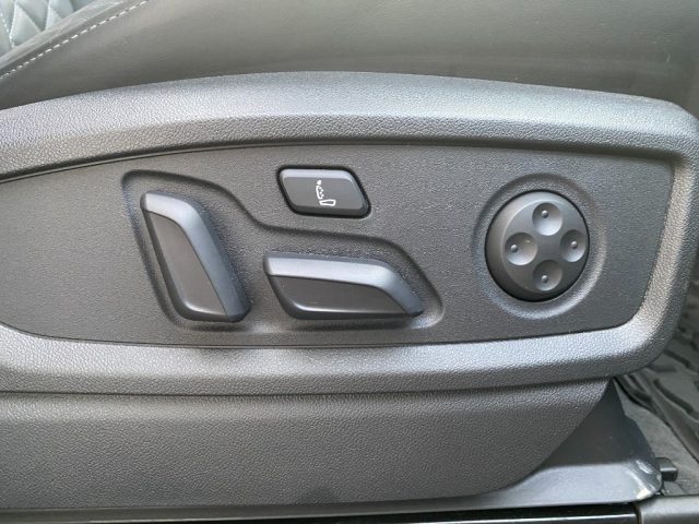 AUDI SQ5 usata, con Sistema di navigazione