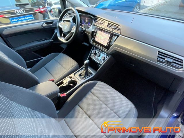 VOLKSWAGEN Touran usata, con Airbag