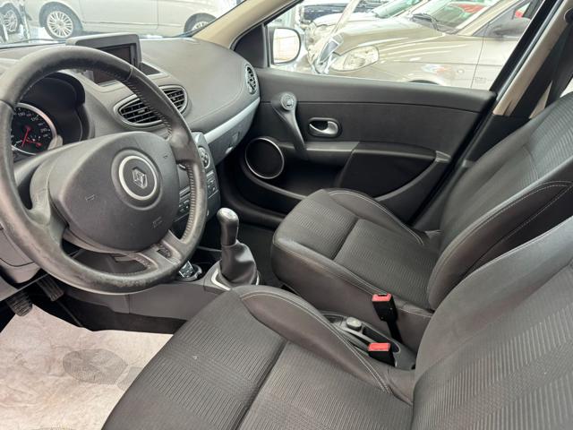 RENAULT Clio usata, con Autoradio